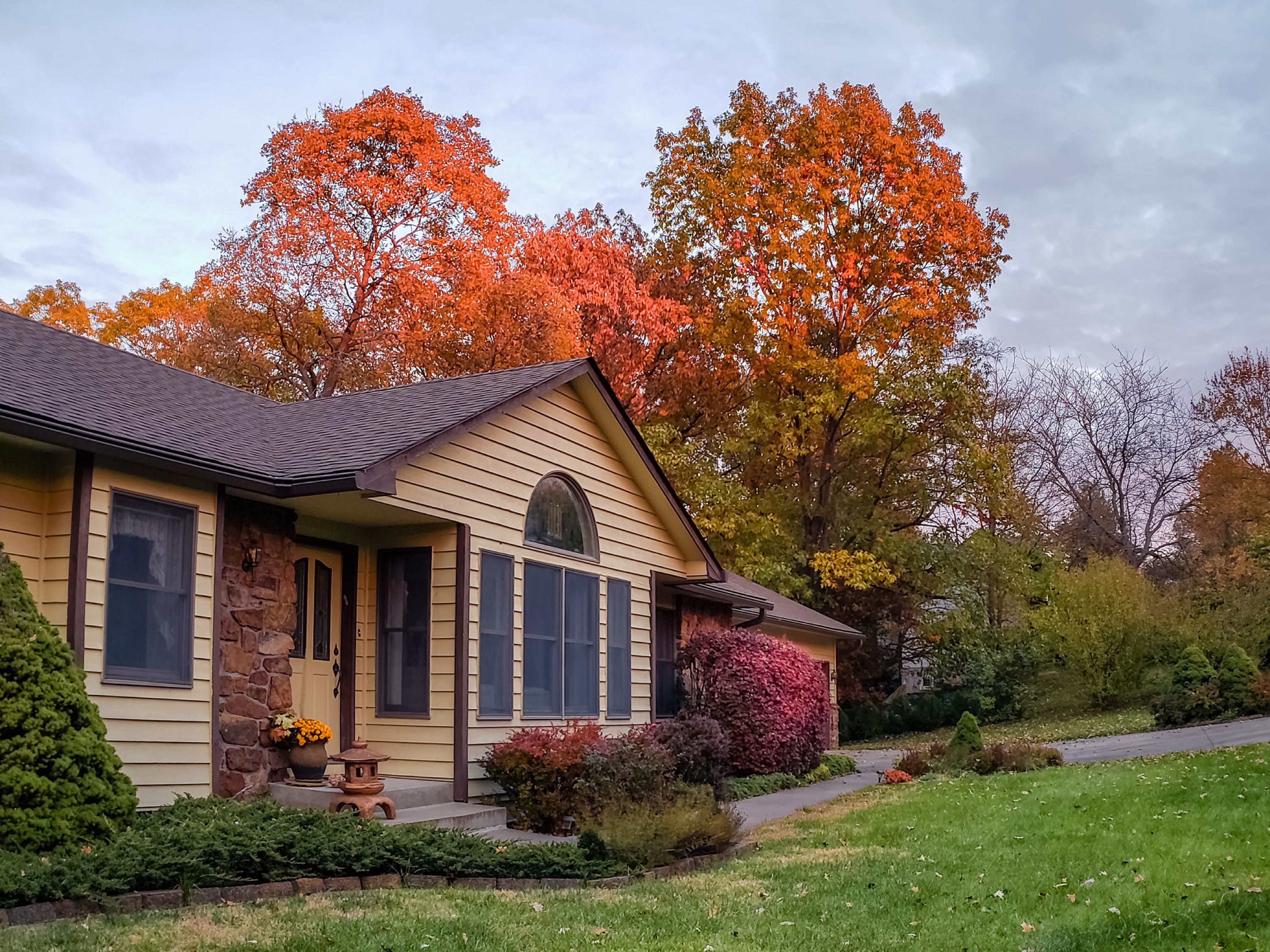 The October Listing Decision: List Now, or Wait for Spring?